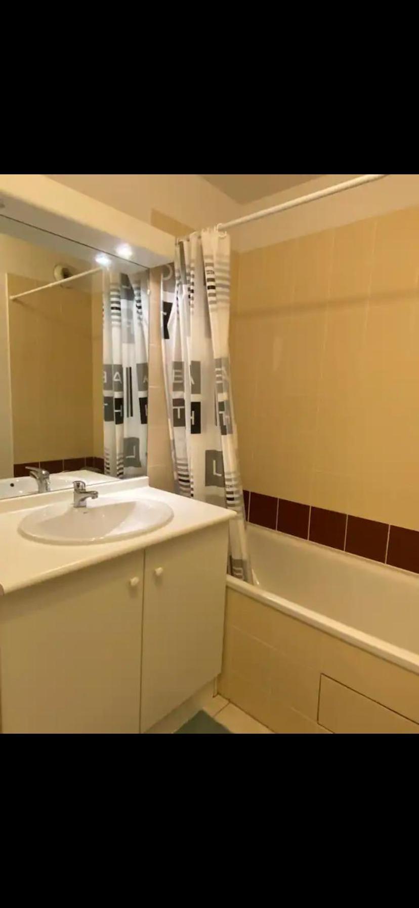 Appartement Calme Centre Ville Avec Place Parking Лімож Екстер'єр фото